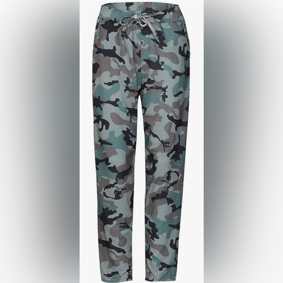 Pants - Camo pajama pants